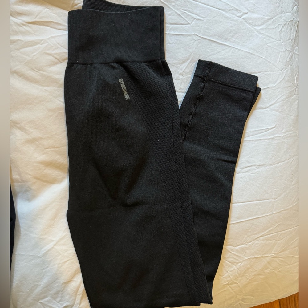 Like new black Gymshark leggings!